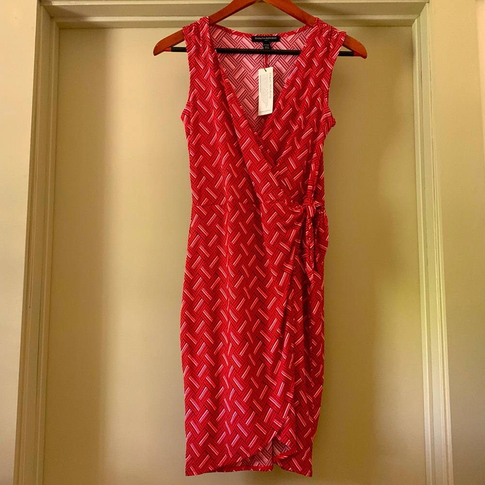Banana Republic sleeveless wrap dress